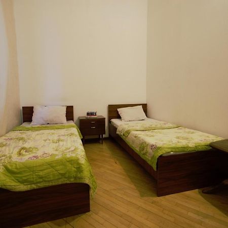 Backpackers Hostel Tbilisi Exteriör bild