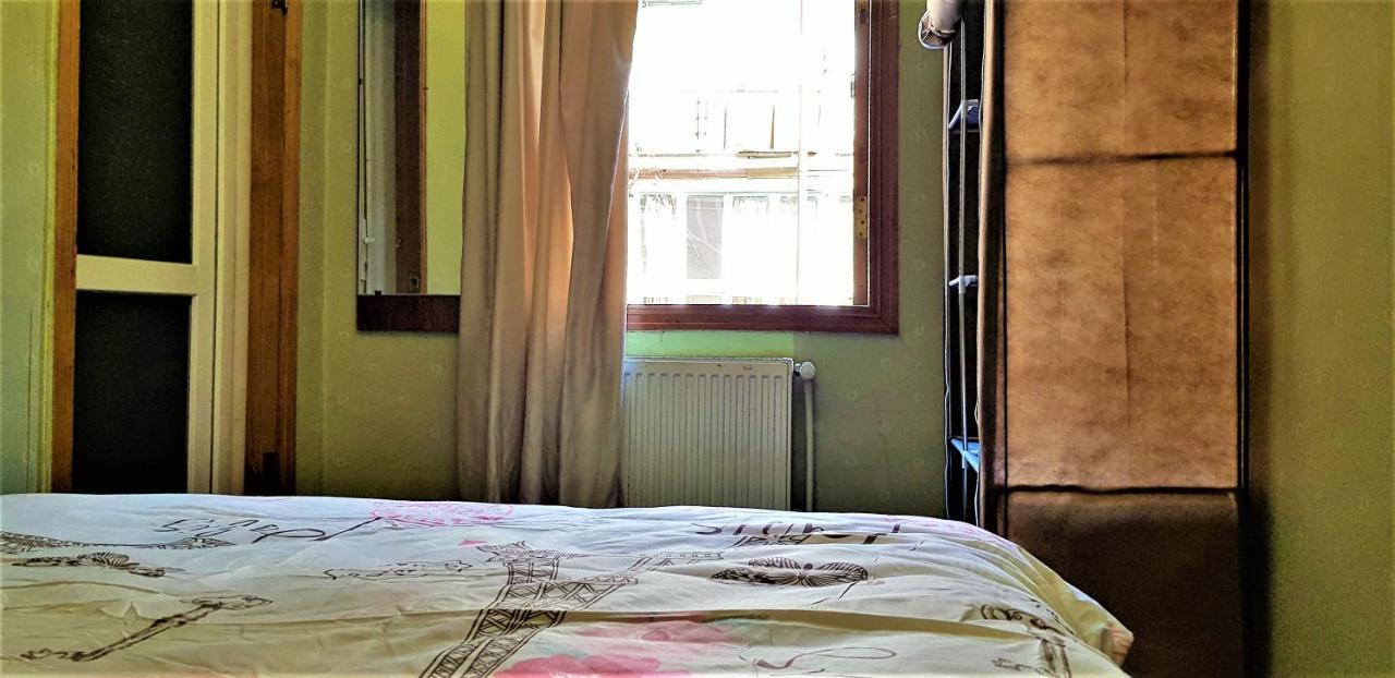 Backpackers Hostel Tbilisi Exteriör bild