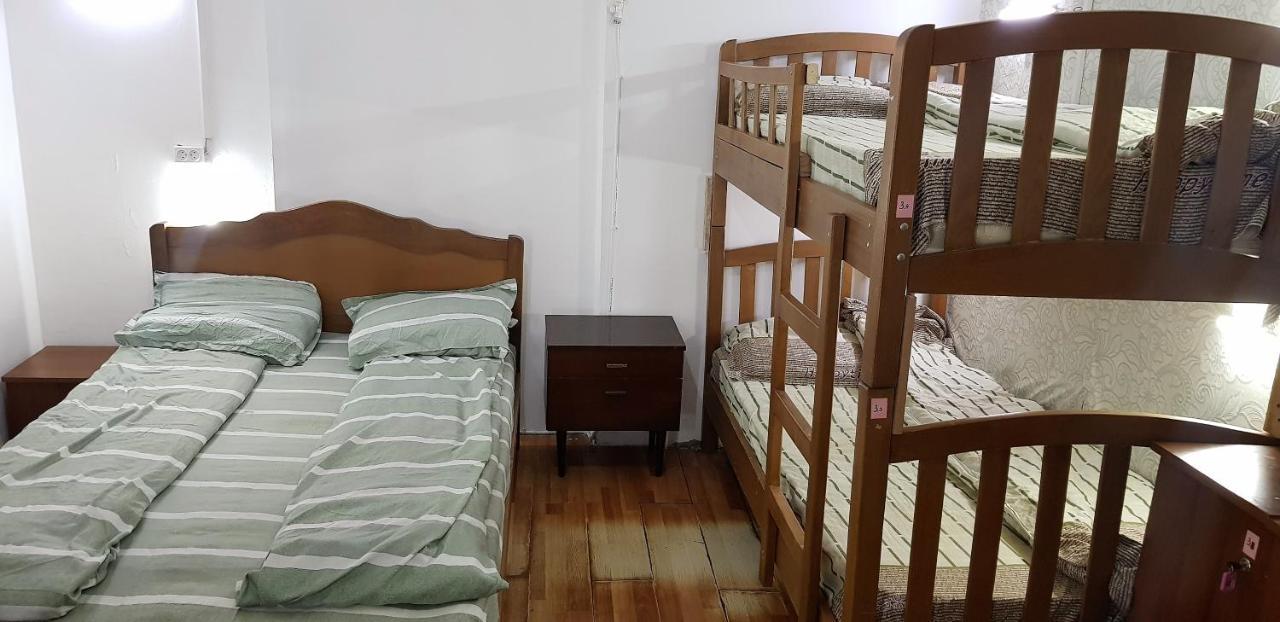 Backpackers Hostel Tbilisi Exteriör bild