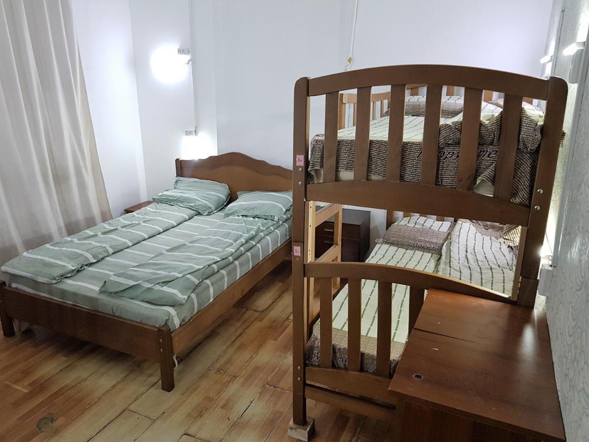 Backpackers Hostel Tbilisi Exteriör bild