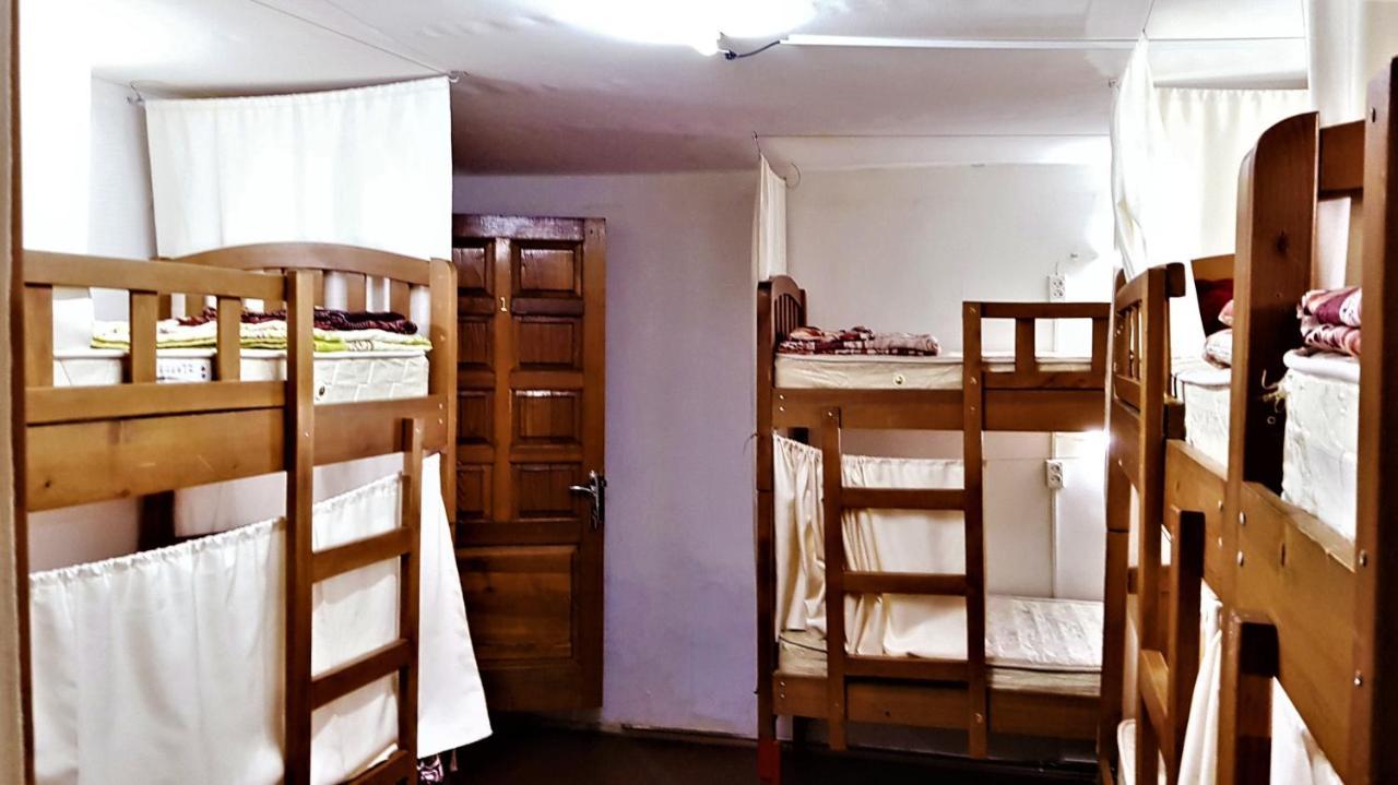 Backpackers Hostel Tbilisi Exteriör bild