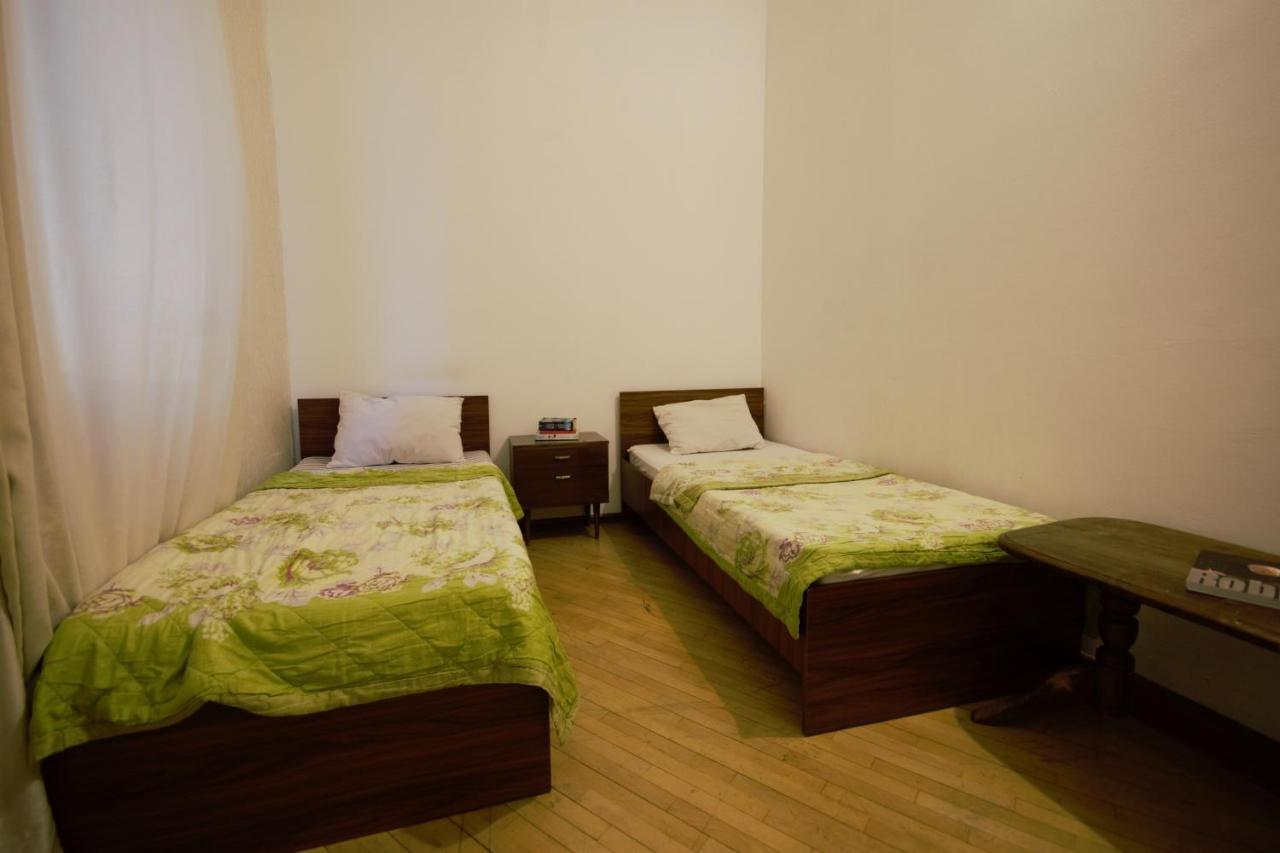 Backpackers Hostel Tbilisi Exteriör bild